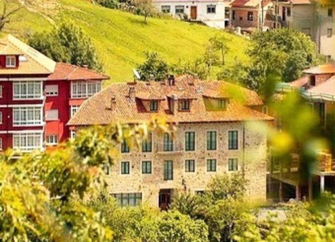 Hotel Villa De Cabrales Arenas De Cabrales Eksteriør billede