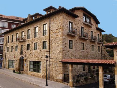 Hotel Villa De Cabrales Arenas De Cabrales Eksteriør billede